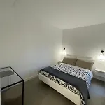 Casa Maira 아파트